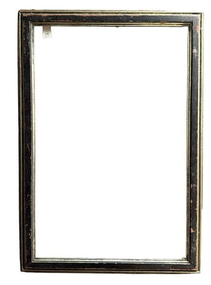 20世纪长条画框（58.5 × 38 × 4.5 厘米）
银色饰纹木质倒角长条画框。
58.5 × 