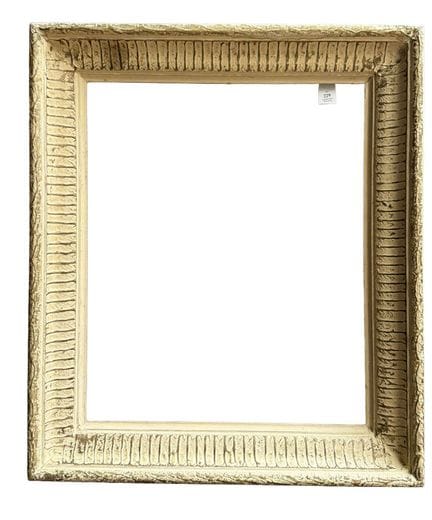 20世纪画框（44.5 x 36.5 x 6.5 厘米）
米色漆面雕花木框，饰有沟槽纹样。
44.5