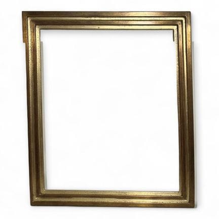 20 世纪 画框（64 x 80 x 8.5 厘米）
清漆木质阶梯式画框，镀金和青铜清漆饰边 
64