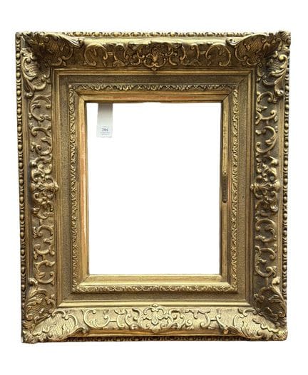 19世纪末画框（26 x 20 x 10.5 厘米）
路易十四风格的木质镀金画框。
26 x 20 