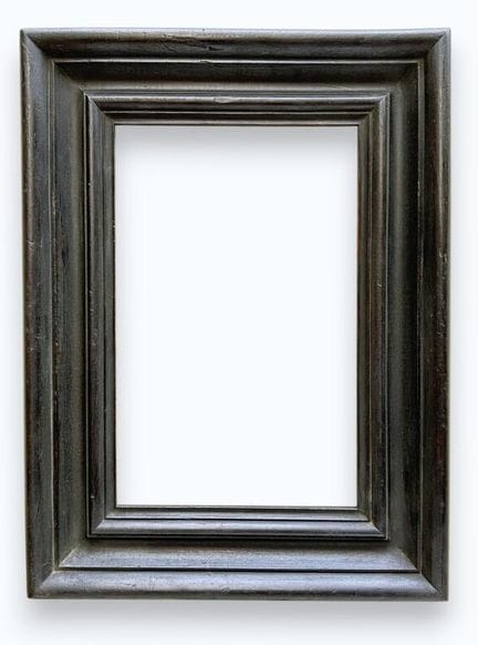 画框 20 世纪早期（37.5 x 24 x 9.5 厘米）
黑漆模压胡桃木框架。 
37.5 x 