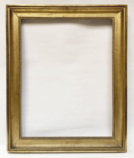 19世纪风格画框（39.5 x 50.5 x 5.5 厘米）
带凹槽的镀金雕花木框，饰有心形纹饰带
