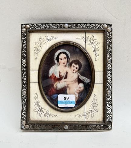 FRAME early 20th century (8 x 6.5 x 3 cm)
Gilded b