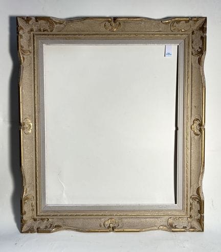 20 世纪 画框（64.5 x 53 x 11 厘米）
一个 "蒙帕纳斯 "镜框，采用模制、雕刻和灰