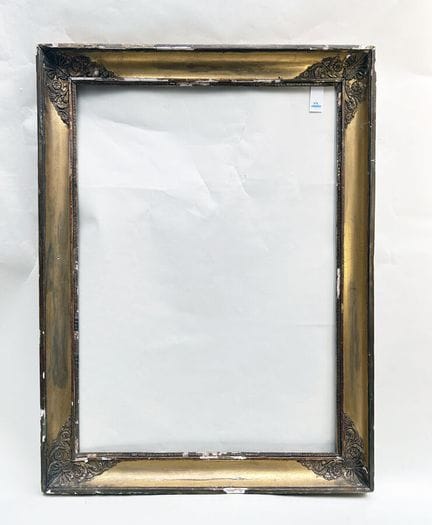 镜框 复原时期（76 x 54 x 6 厘米）
木质镀金浆糊画框，四角有叶片和棕榈图案。
76 x 
