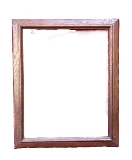 20世纪画框 80 x 62.5 x 7.5 厘米
天然木质画框，表面平整且带有浮雕装饰