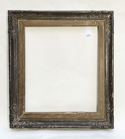 20 世纪 画框（40.5 x 34.5 x 8 厘米）
模制木框，雕刻和上漆，四角饰有花朵扣环，双