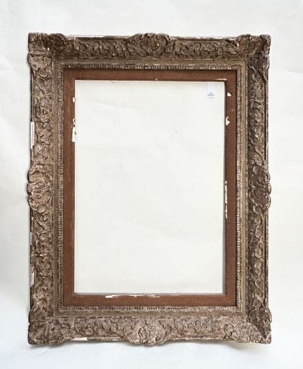 20世纪画框（68.5 × 48 × 14 厘米）
这款被称为“蒙帕纳斯”的画框采用橡木制成，表面经