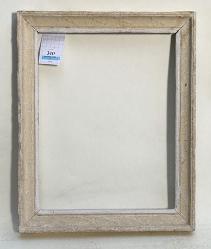 烛台 20 世纪（21.5 x 17 x 2.5 厘米）
米色漆模制木筷。
21.5 x 17 x 