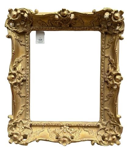 路易十五风格画框，20世纪（23 x 18 x 5 厘米）
木质与石膏材质画框，表面镀金，饰有镂空洛