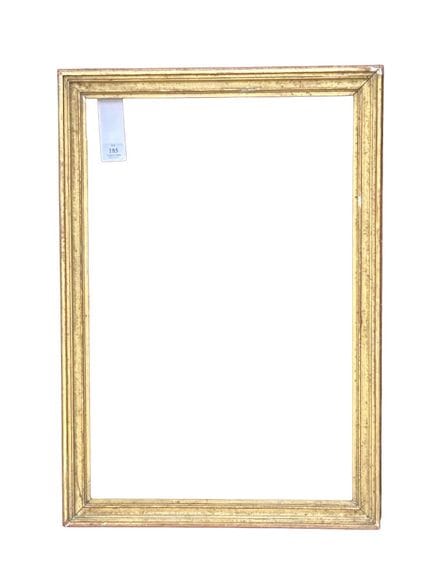 20世纪长条画框 40 x 26 x 3 厘米
镀金雕花云杉木长条画框（有少量缺损）
