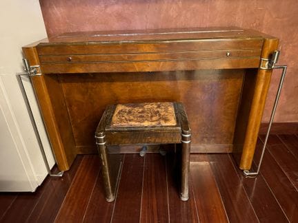 Pianoforte in stile Art Déco da valutare 
90 x 147