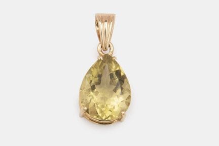 PENDENTIF en or jaune 18k (750 millièmes) orné d'u