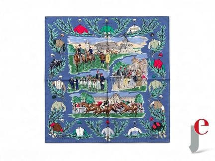 HERMÈS PARIS
Petit carré en soie, motif "Chantilly