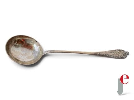 MESTOLO d'argento 
Punzone di Minerva 
Orafo A.D. 