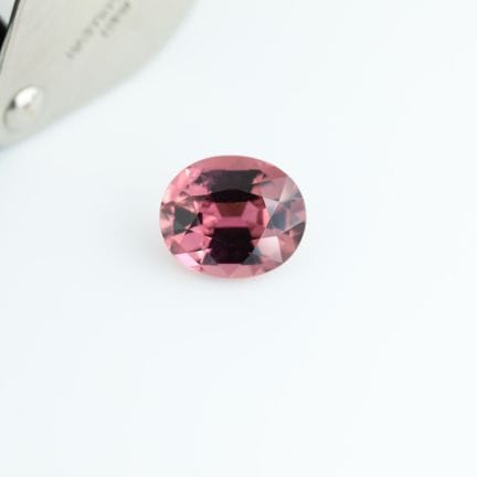 TURMALINA sin montar, talla ovalada, de 3,60 ct, d
