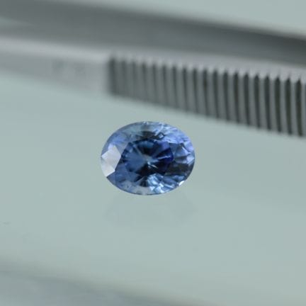 2,40 ct. zafiro azul natural calentado "CORNFLOWER
