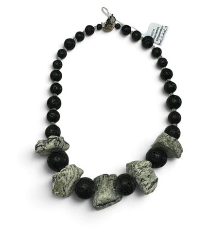 MARIANNE TIMPERMAN 
COLLIER FIL UNIK LAVA CAILLOUX