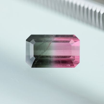 TURMALINA BICOLOR ROSA Y VERDE SATURADA 4,19 ct. t
