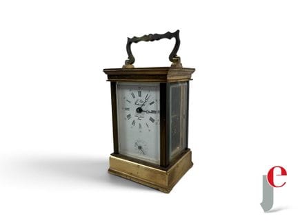 L'ÉPÉE
Orologio da viaggio in ottone, metallo, sma