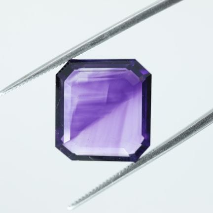 NICCOLO DE AMETHISTA PAISAJISTA de 8,15 ct. con zo