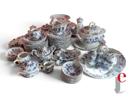 IMPORTANTE JUEGO DE MESA de cerámica «Blue Danube»