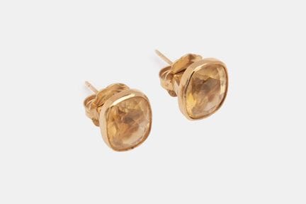 PUCES D'OREILLES en or jaune 18k (750 millièmes) o