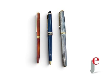 RÉUNION DE STYLOS dont 
ST Dupont, stylo bille, co