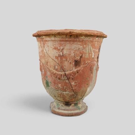 BOISSET ad Anduze. Giara o vaso in terracotta parz