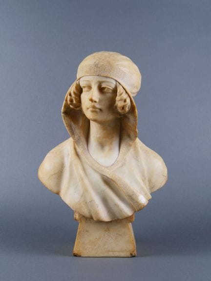 PROF. SARCHI. Busto di giovane donna. Scultura in 