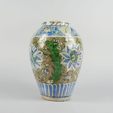 PERSIA
Vaso in ceramica smaltata in stile Qajar co