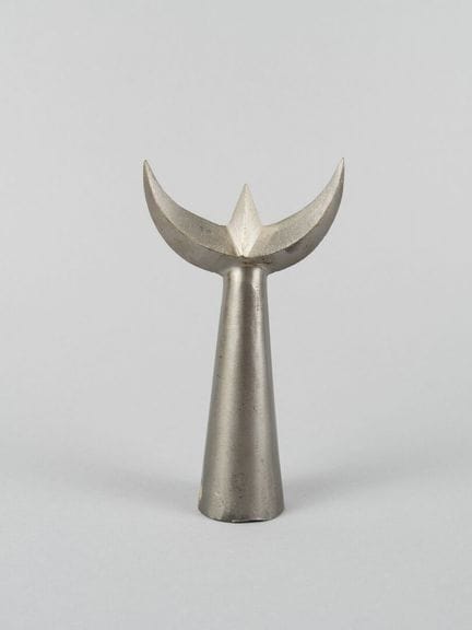 Tridente da lavoro in ferro.
Altezza: circa 16 cm

