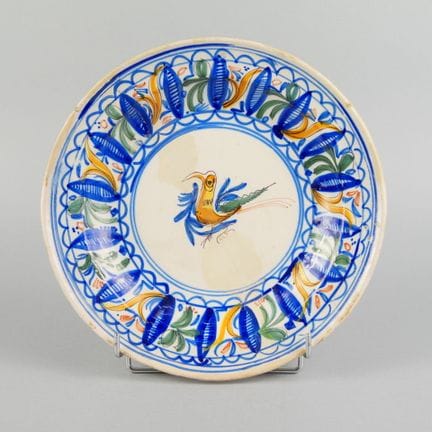 Spain, VALENCIA
Round earthenware plate with a pol
