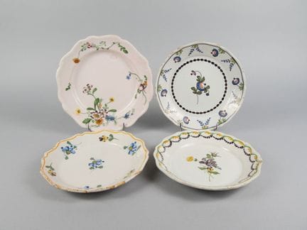 NEVERS et MARSEILLE
3 Assiettes de Nevers et une a