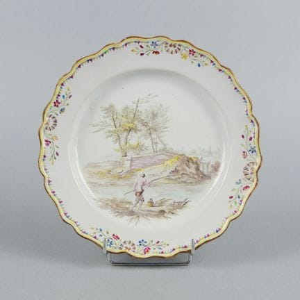 MARSIGLIA
Piatto in maiolica smaltata con bordo sm