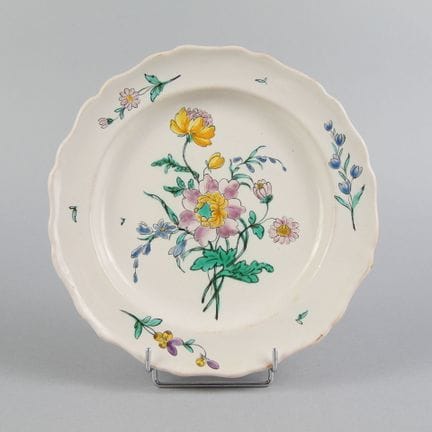 MARSIGLIA
Piatto in maiolica smaltata con bordo on