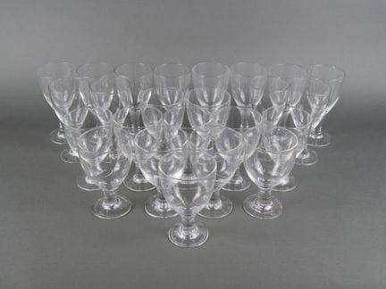Partie de service de verres à pied :
12 Verres (H.