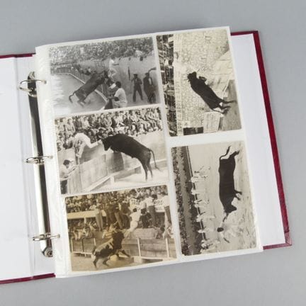 Album contenente 300 stampe in bianco e nero (tra 