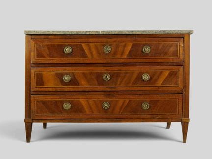 Commode en bois de placage et marqueterie ouvrant 