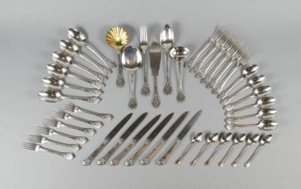 CARDEILHAC. Partie de ménagère en argent à décor d