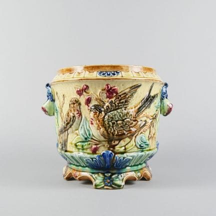 Cache-pot ou jardinière quadripode en barbotine à 