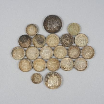 21 Coins:
- Dupré. Hercules. 50 francs. 1977
Weigh