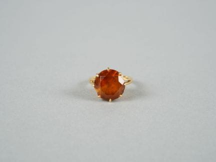 Anello in oro giallo 18 carati (750 millesimi) con