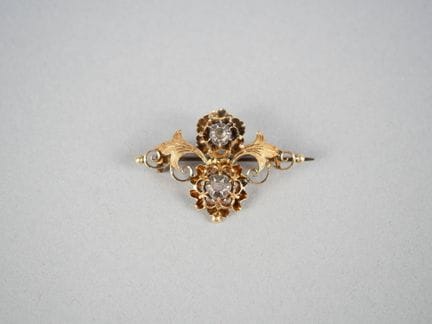 Spilla in oro 9K (375 millesimi), metallo e argent