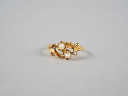 Ring aus 18 Karat Gelbgold (750/1000) im Jugendsti