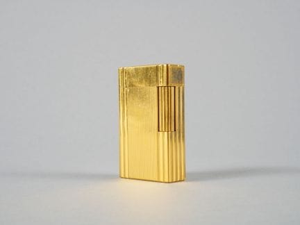 S.T.DUPONT, Parigi. Accendino da tasca in metallo 