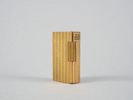 S.T.DUPONT, Parigi. Accendino tascabile in metallo