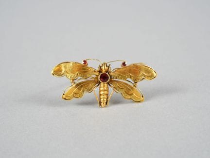 Spilla a forma di farfalla in oro giallo 18 carati