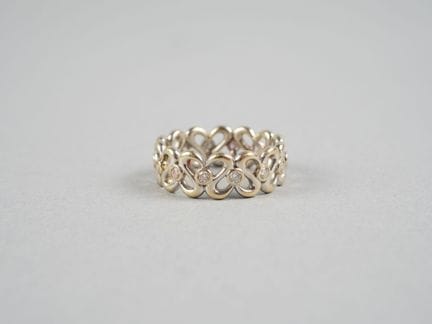 Ring mit Schwanen- oder Herzmotiv aus 18 Karat Gol