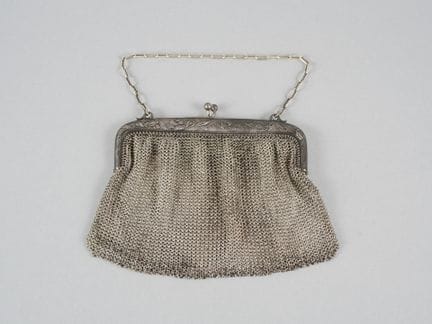 Borsellino o sacchetto d’argento e cotta di maglia
